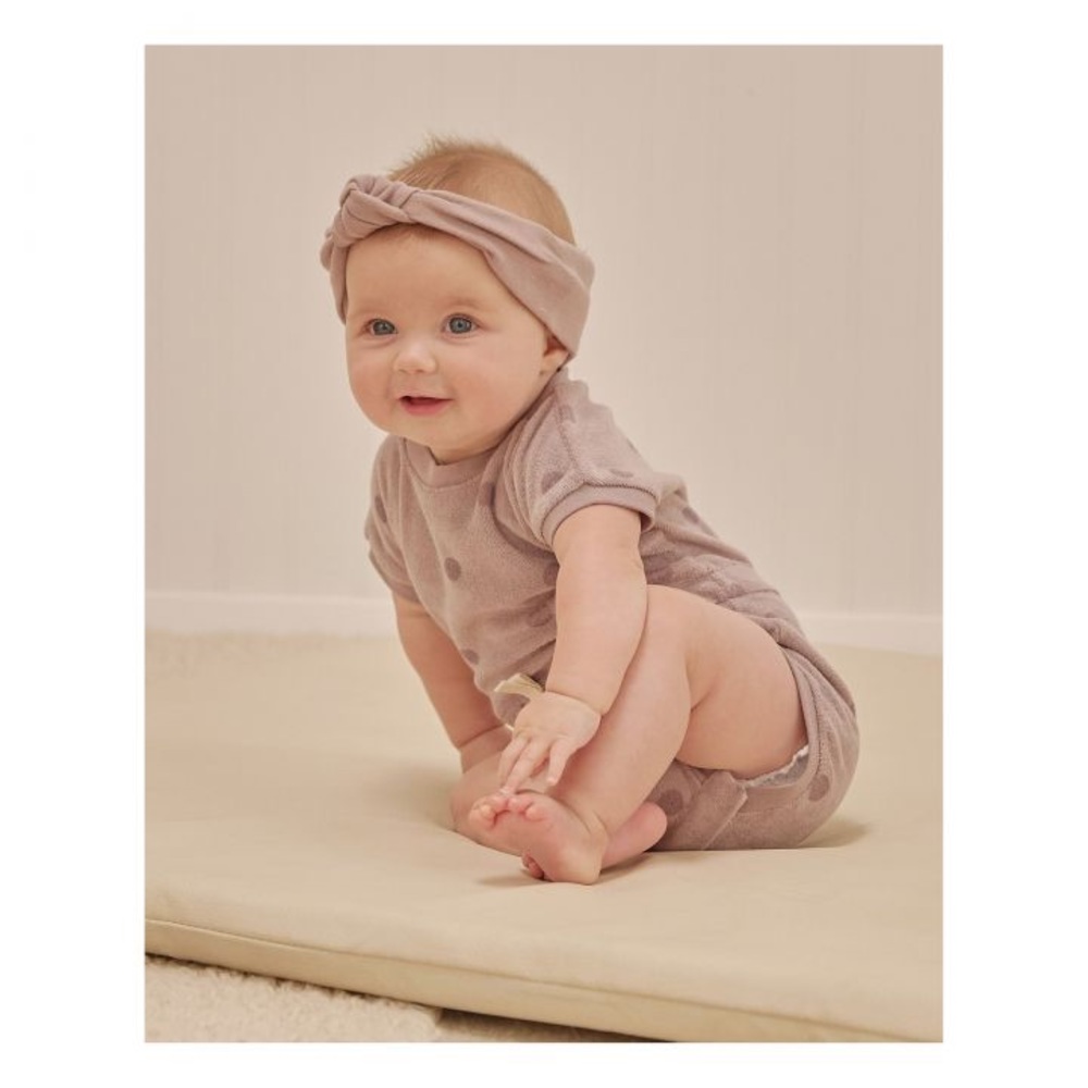 Quincy Mae terry romper Sz 6-12 months lilac dots